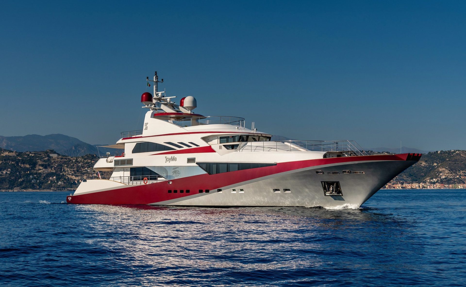Private charter vessel — identity withheld